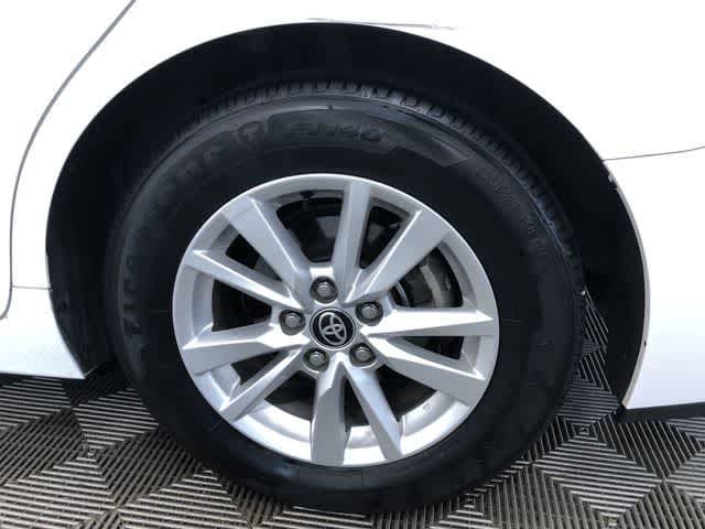 Thumbnail: 2025 Toyota Camry - 9