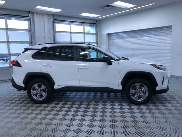 Thumbnail: 2025 Toyota RAV4 - 34