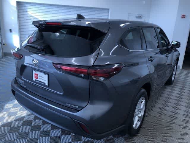 Thumbnail: 2024 Toyota Highlander - 36