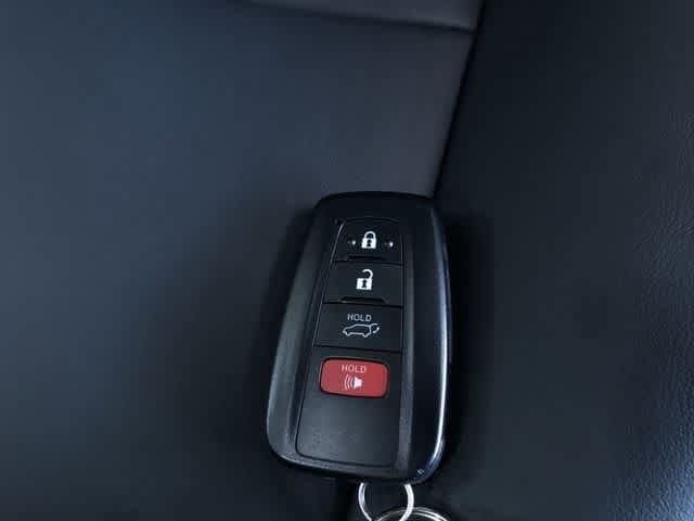 Thumbnail: 2025 Toyota RAV4 - 25