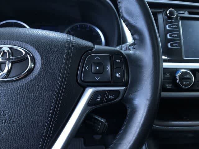 Thumbnail: 2019 Toyota Highlander - 26