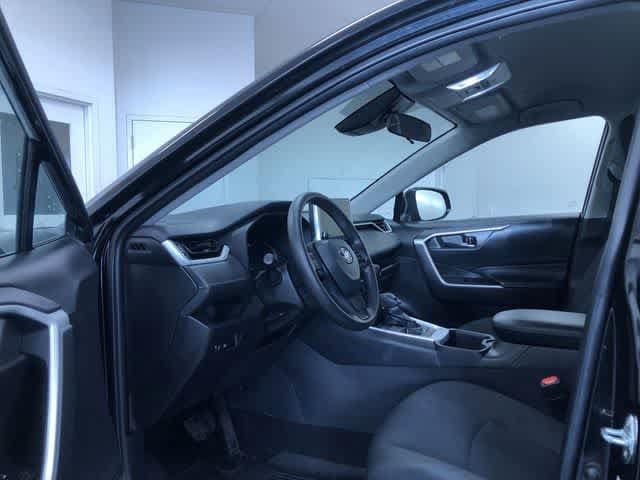 Thumbnail: 2025 Toyota RAV4 - 10