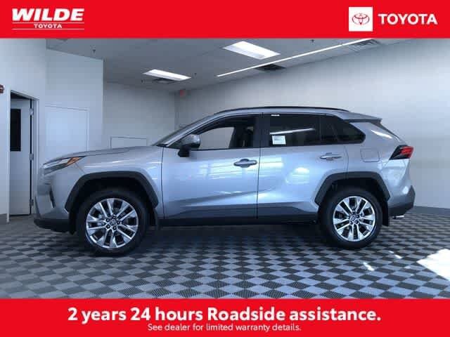2025 Toyota RAV4 XLE Premium photo 2