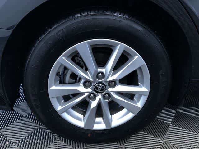 Thumbnail: 2025 Toyota Camry - 17