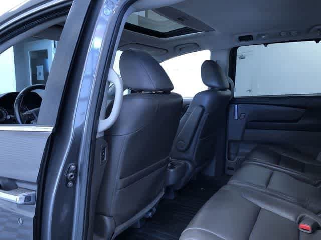 Thumbnail: 2013 Honda Odyssey - 17