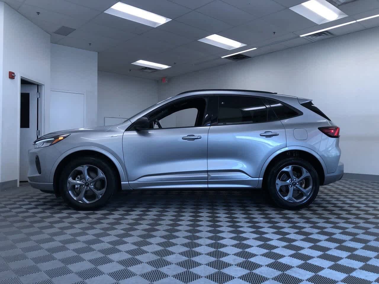Thumbnail: 2024 Ford Escape - 11