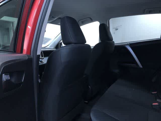 Thumbnail: 2016 Toyota RAV4 - 19