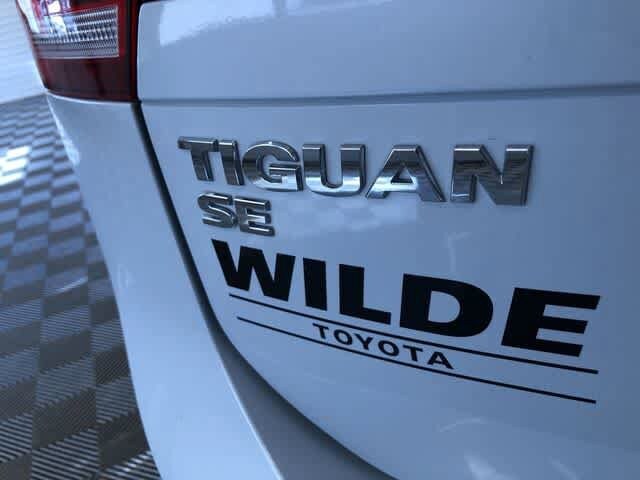 Thumbnail: 2018 Volkswagen Tiguan - 17