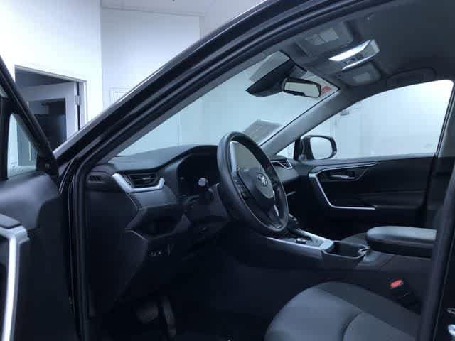 Thumbnail: 2025 Toyota RAV4 - 10