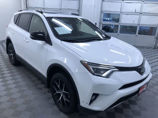 Thumbnail: 2018 Toyota RAV4 - 36