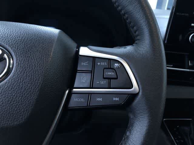 Thumbnail: 2021 Toyota Sienna - 27