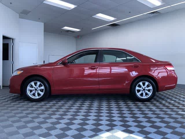 Thumbnail: 2011 Toyota Camry - 12