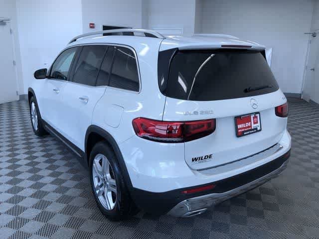 Thumbnail: 2021 Mercedes-Benz GLB - 12