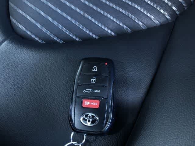 Thumbnail: 2025 Toyota Highlander - 32