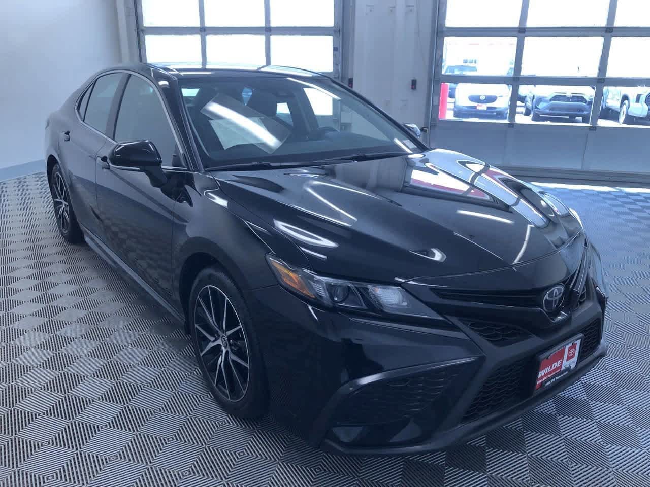 2024 Toyota Camry SE 40