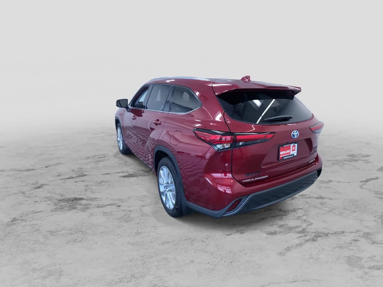 Thumbnail: 2022 Toyota Highlander - 7