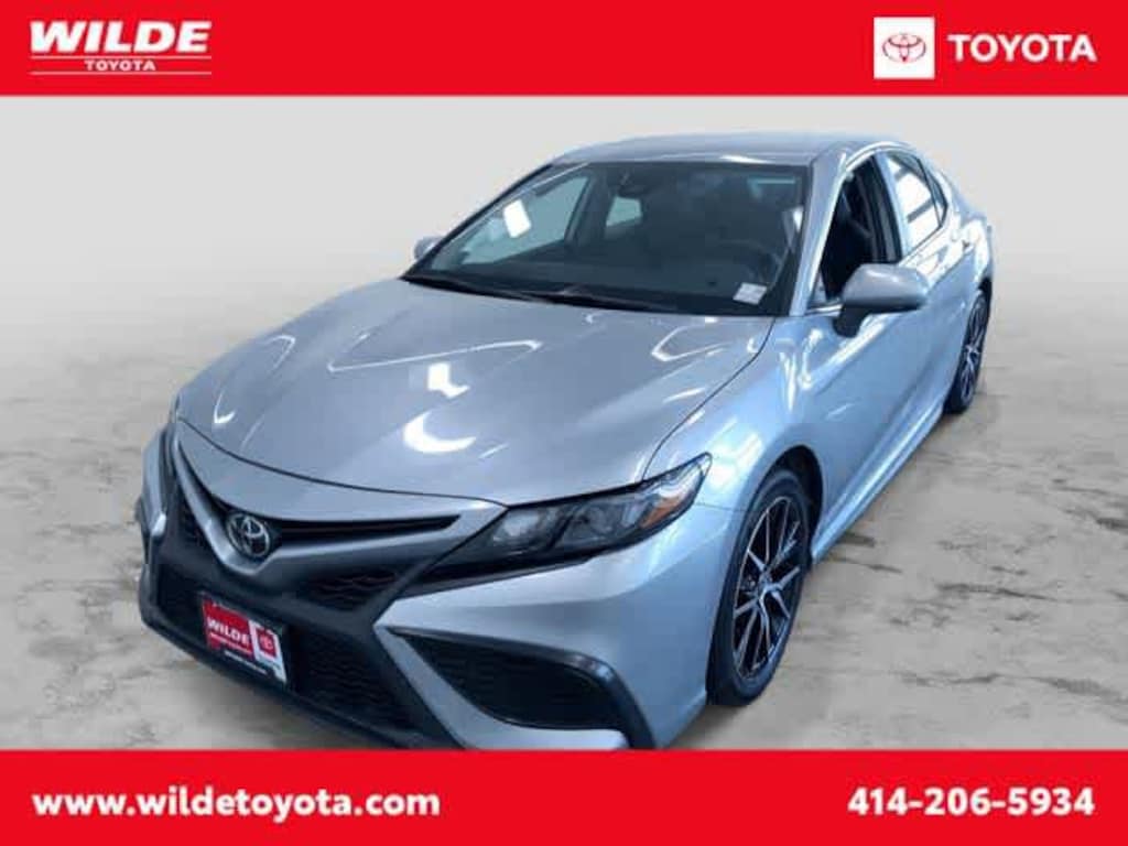 Used 2024 Toyota Camry SE Car