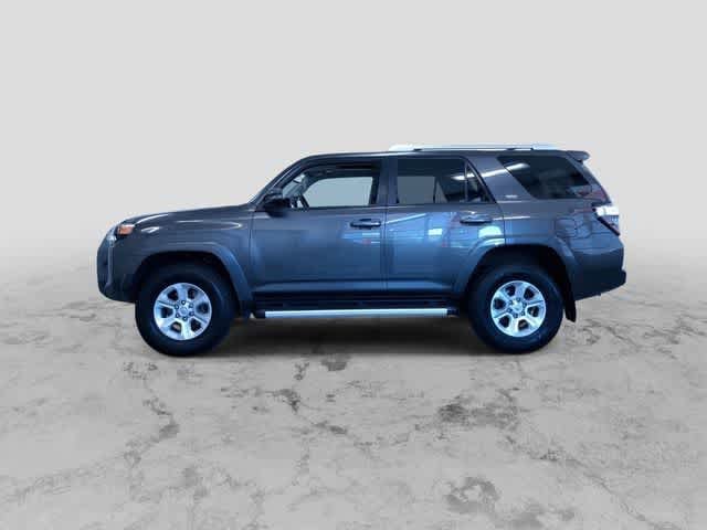 Thumbnail: 2017 Toyota 4Runner - 8