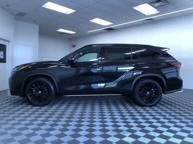Thumbnail: 2025 Toyota Highlander - 11