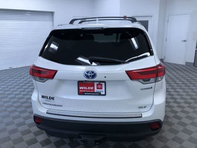 Thumbnail: 2019 Toyota Highlander - 13