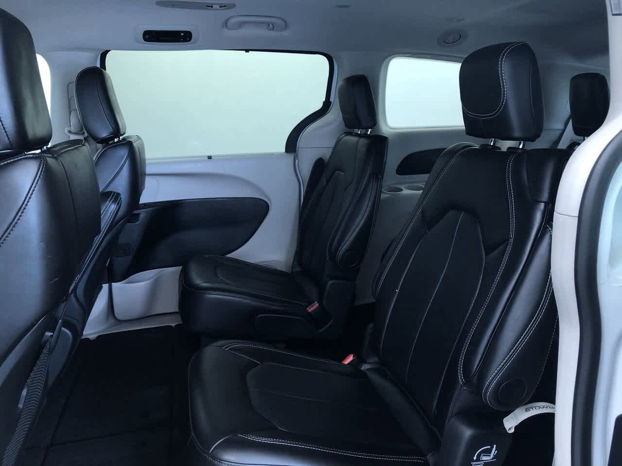 2024 Chrysler Pacifica Touring L 19