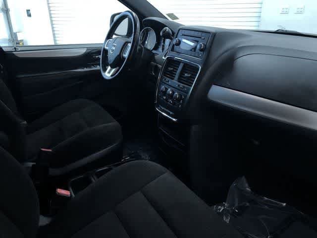 Thumbnail: 2015 Dodge Grand Caravan - 24