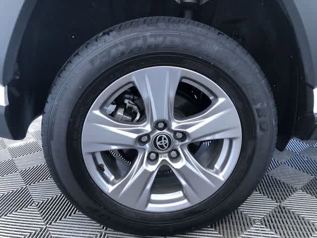 Thumbnail: 2023 Toyota RAV4 - 8