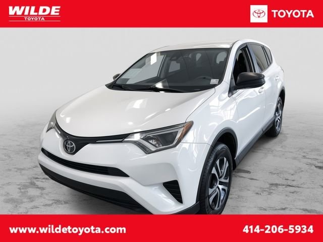 2018 Toyota RAV4 LE -
                West Allis, WI