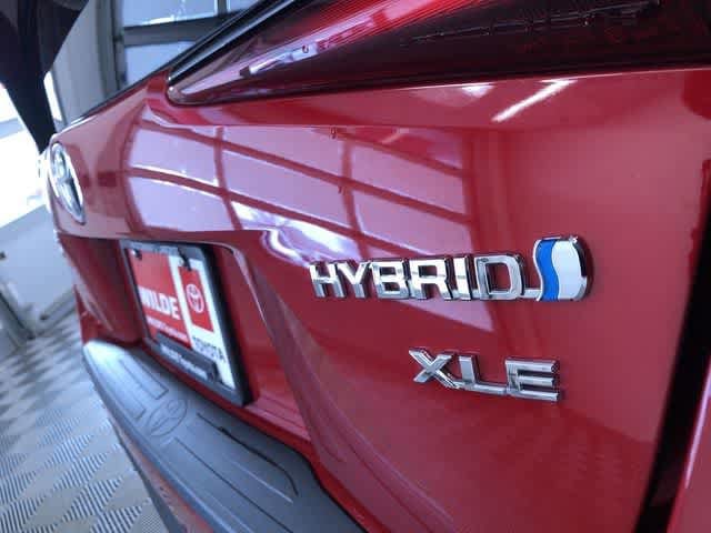 Thumbnail: 2021 Toyota Prius - 17