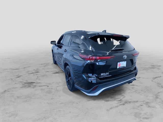 Thumbnail: 2025 Toyota Highlander - 7