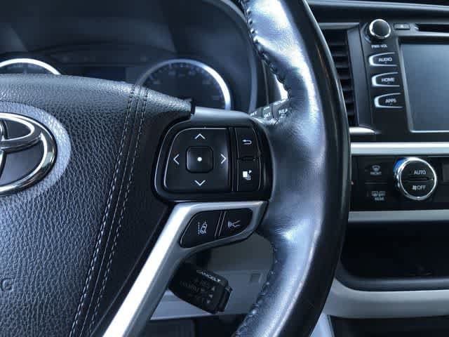 Thumbnail: 2017 Toyota Highlander - 20