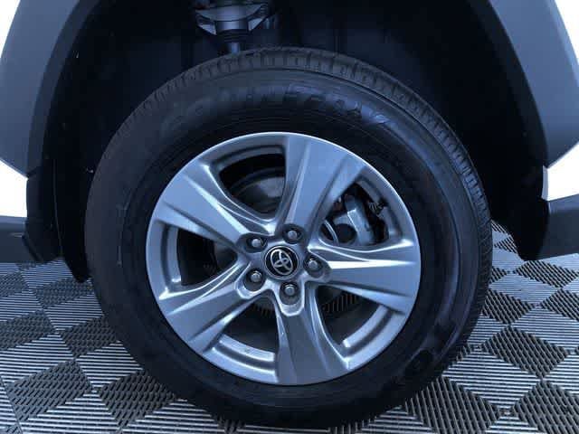 Thumbnail: 2025 Toyota RAV4 - 8