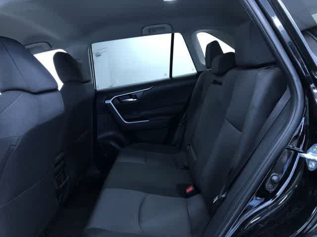 Thumbnail: 2025 Toyota RAV4 - 21