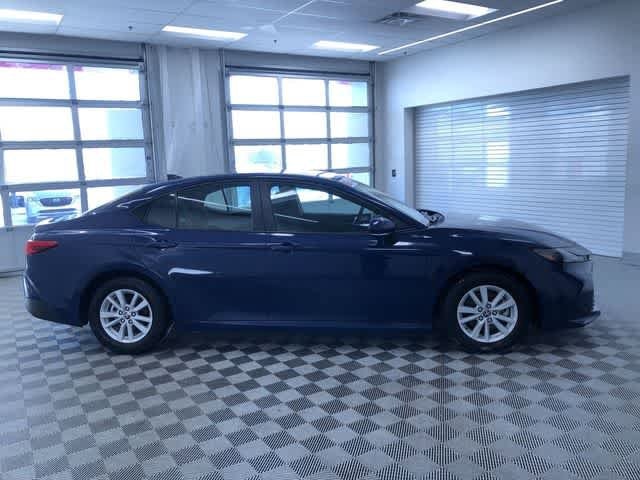 Thumbnail: 2025 Toyota Camry - 34