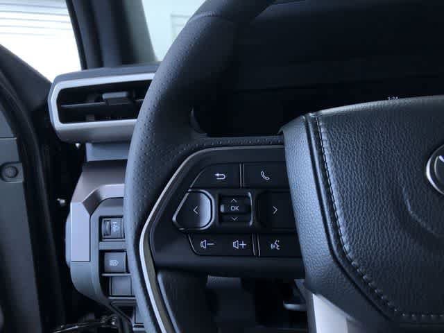 Thumbnail: 2025 Toyota 4Runner - 17