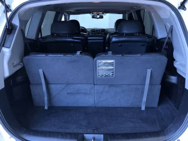 Thumbnail: 2013 Toyota Highlander - 36