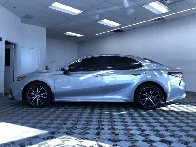 Thumbnail: 2023 Toyota Camry - 12