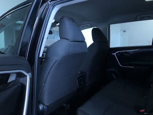 Thumbnail: 2022 Toyota RAV4 - 19