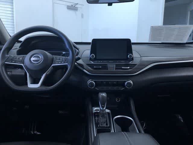 Thumbnail: 2023 Nissan Altima - 18