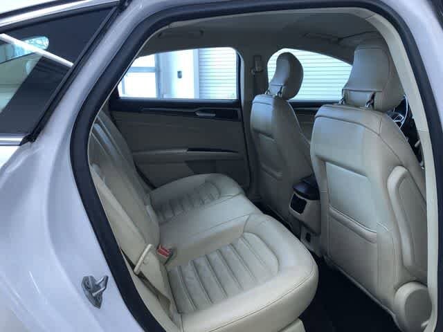 Thumbnail: 2014 Ford Fusion - 22