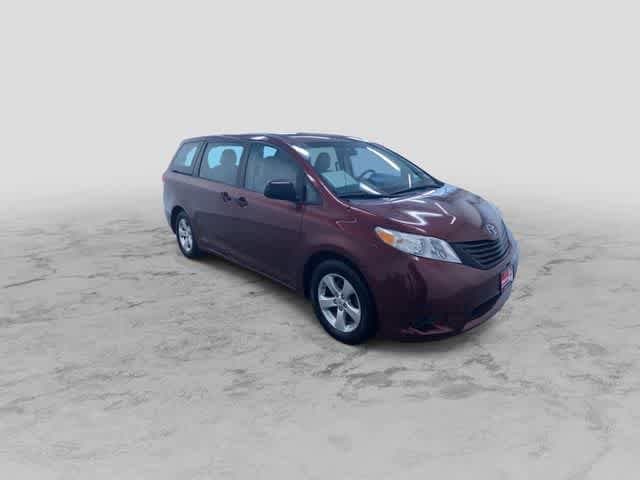 Thumbnail: 2012 Toyota Sienna - 3