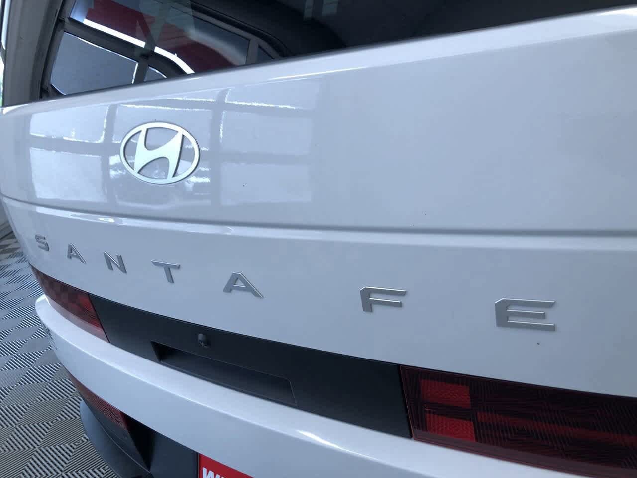 2024 Hyundai Santa Fe SEL 15