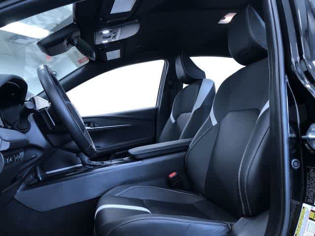 Thumbnail: 2025 Toyota Camry - 19