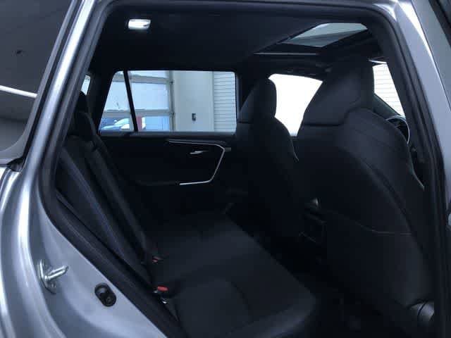 Thumbnail: 2023 Toyota RAV4 - 21