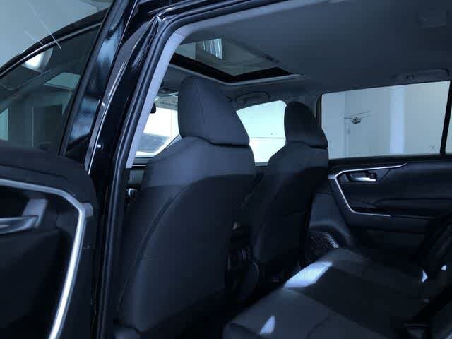 Thumbnail: 2025 Toyota RAV4 - 19