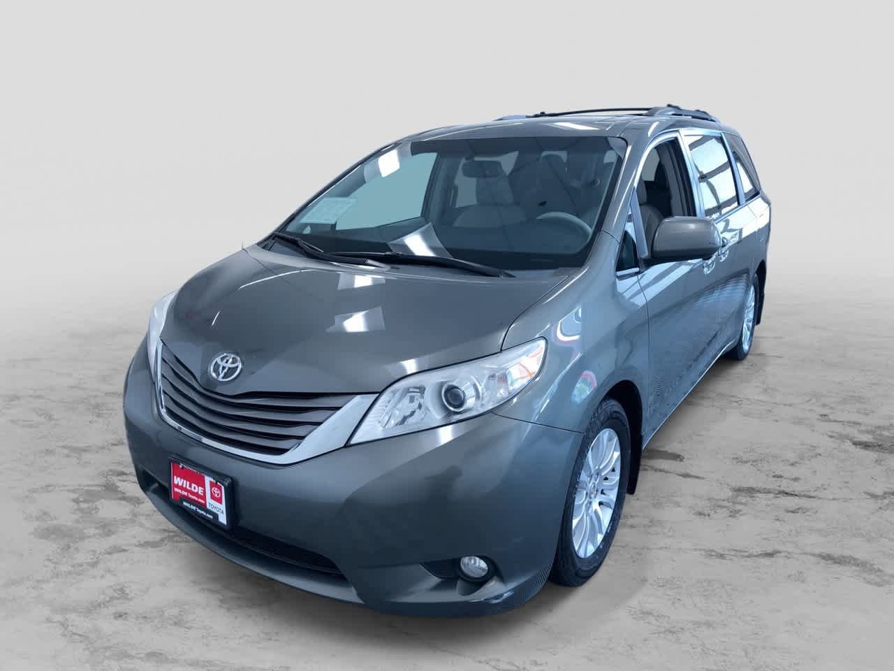 2012 Toyota Sienna XLE -
                  West Allis, WI