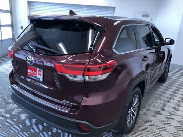 Thumbnail: 2018 Toyota Highlander - 37