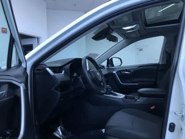 Thumbnail: 2025 Toyota RAV4 - 10