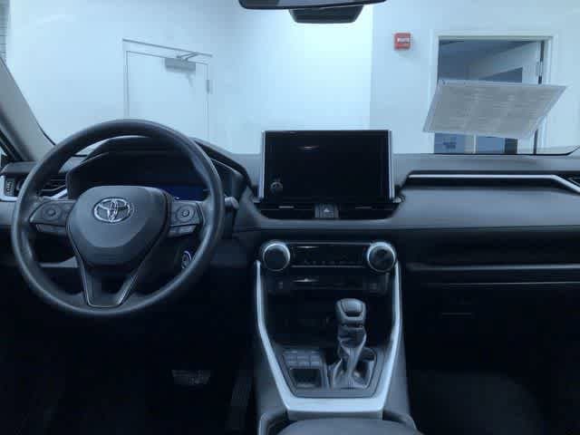 Thumbnail: 2023 Toyota RAV4 - 17