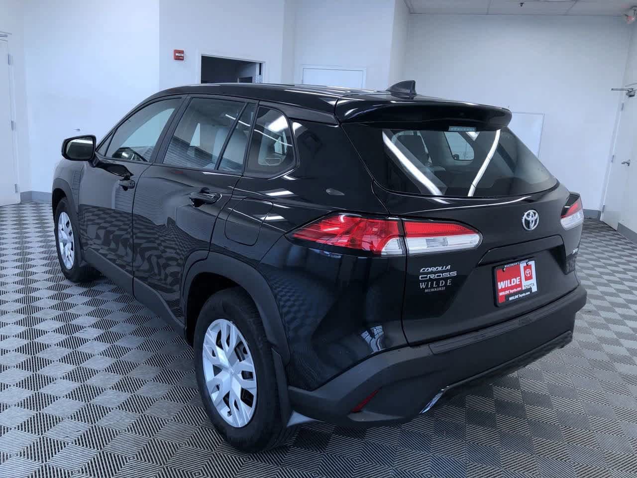 2022 Toyota Corolla Cross L 12